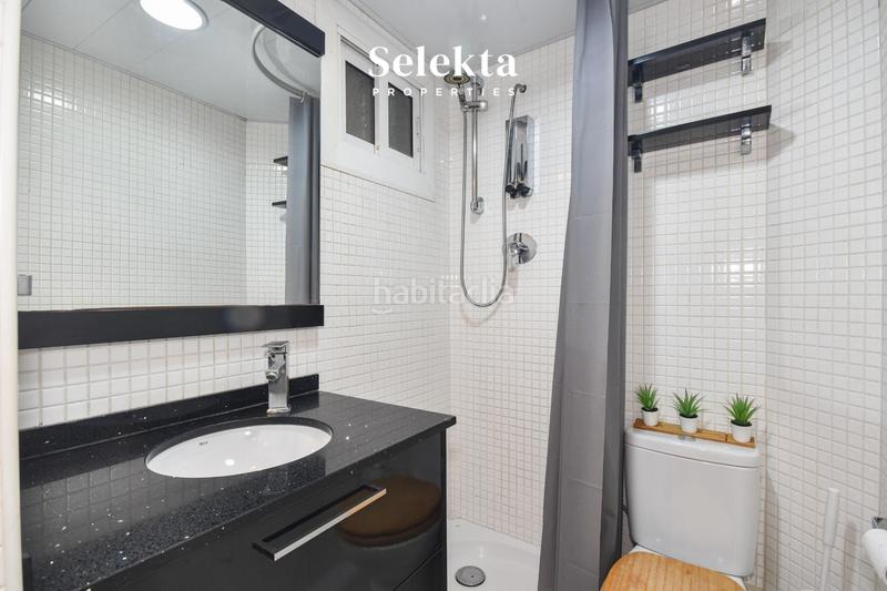 Foto e98590f2-14e0-46d3-abeb-f1346a8c423d. Miete etagenwohnung in El Camp de l´Arpa del Clot Barcelona