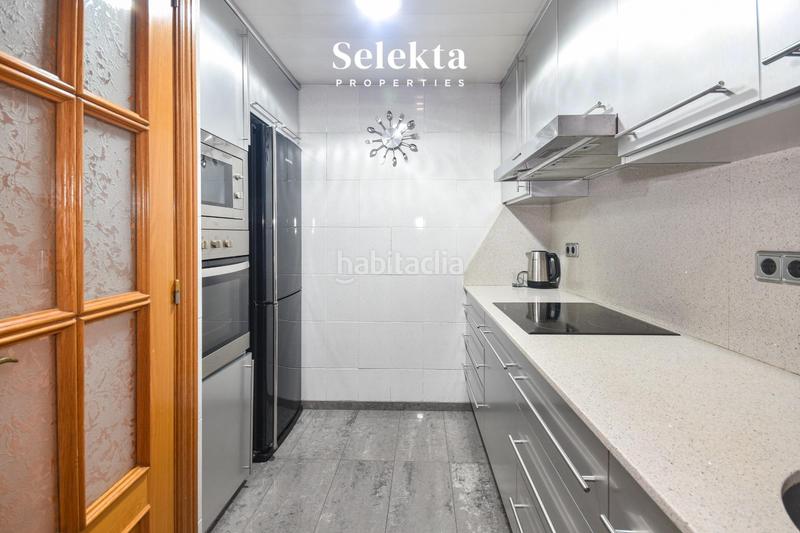 Foto 22040af8-088d-48d1-ab98-0b85e1e953bd. Lloguer pis a El Camp de l´Arpa del Clot Barcelona