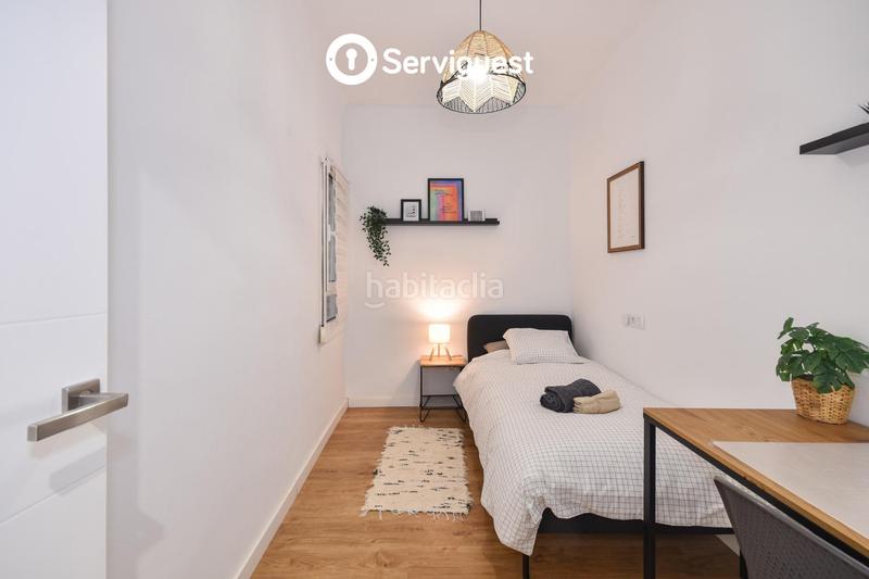 Foto ddf99302-f01c-4243-8972-0f1caa078064. Lloguer apartament amb calefacció a El Camp de l´Arpa del Clot Barcelona