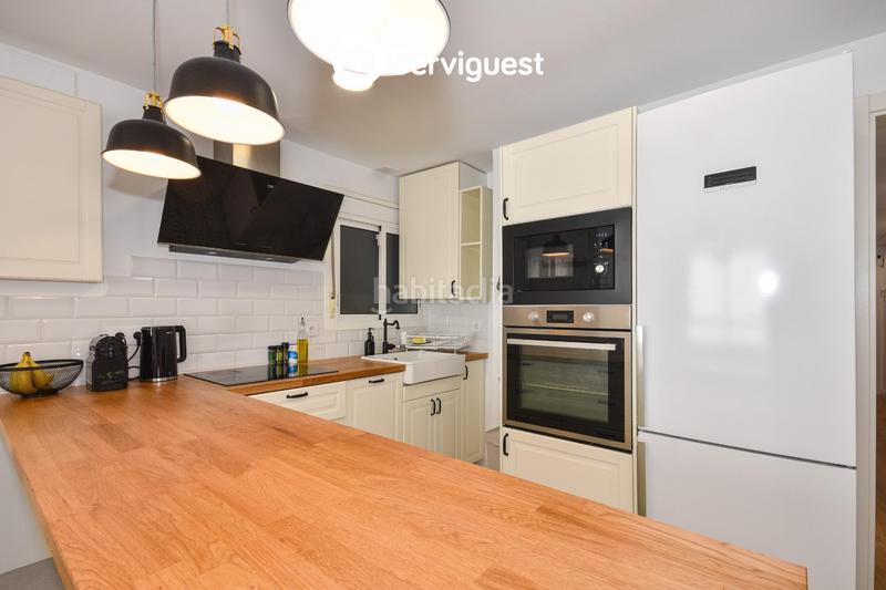 Foto 6117c36c-85d9-4c79-bf3f-ef998baacec6. Miete appartement mit heizung in El Camp de l´Arpa del Clot Barcelona