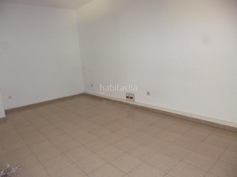 Foto a0fcd442-8a81-4871-9cf7-bb3e12fa8392. Location local commercial dans Ferreries Tortosa