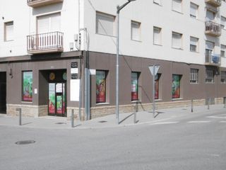 Affitto Locale commerciale in Sant Jaume d´Enveja. Local comercial en el centro de la población
