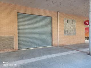 Lloguer Local Comercial a Temple. Local comercial en la zona de voraparc de 170m2