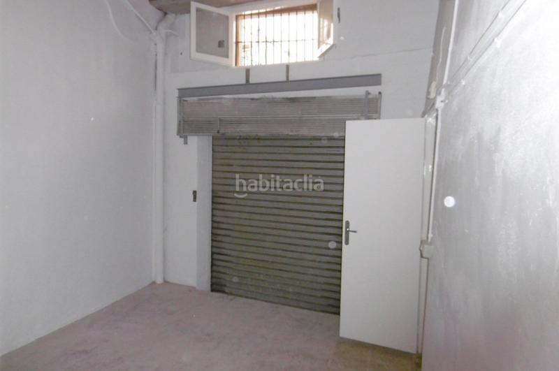 Foto 4cea6e65-0902-4f8e-8f61-5a38bd2533c6. Lloguer local comercial a Centre Tortosa