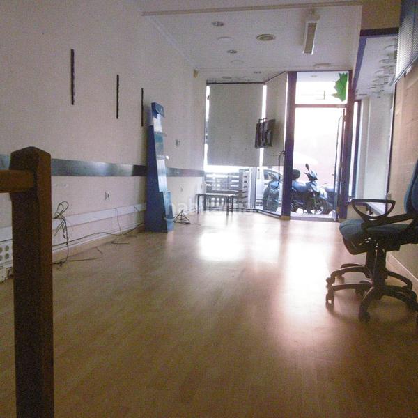 Foto f5db9035-9c74-40e1-9fc6-d53f1757f406. Rent business premise in Centre Tortosa