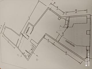 Local Comercial a Centre. Local comercial al centre de 100m2 amb una rentabilitat actual d