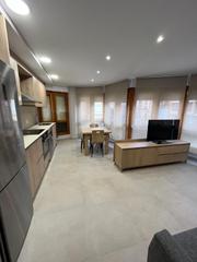 Miete Etagenwohnung in Centre. Piso dos habitaciones centro tortosa  contrato temporada