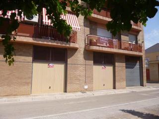 Aparcament cotxe a Sant Llatzer. Cochera en sant llatzer en venta o alquiler