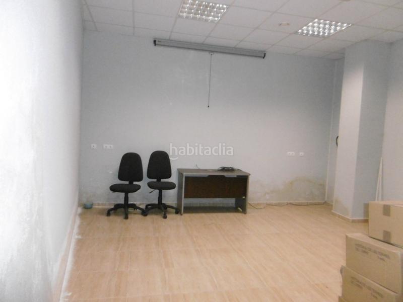 Foto 794ee707-1ad5-4926-960e-109c1584cb1f. Lloguer local comercial a Centre Tortosa