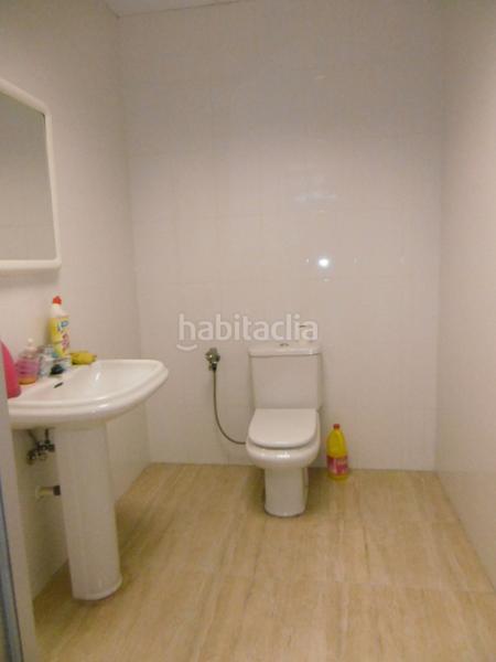 Foto e2c4e106-6f45-4977-ac42-98d88868fdf2. Lloguer local comercial a Centre Tortosa