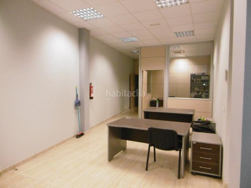 Foto 61e75882-63bb-42c8-adad-109246280792. Location local commercial dans Centre Tortosa