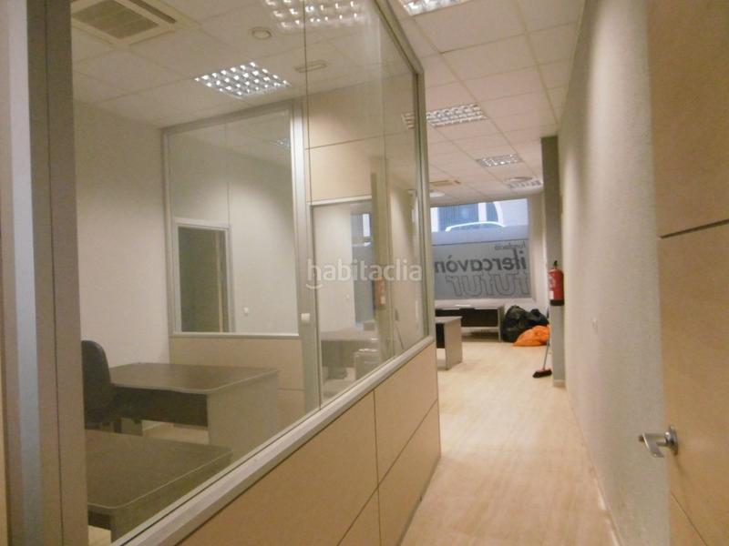 Foto f8fb4be8-d8cb-4275-af2d-8d6efe5fd500. Location local commercial dans Centre Tortosa