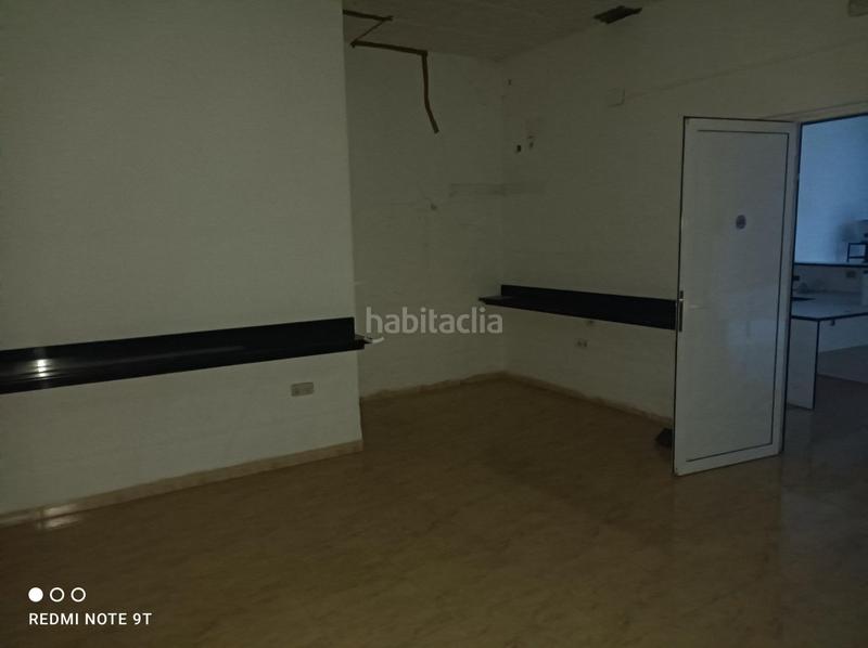 Foto 37535976-b5a3-4f75-a54d-d2ad922f622a. Alquiler local comercial local en alquiler al centro en Tortosa