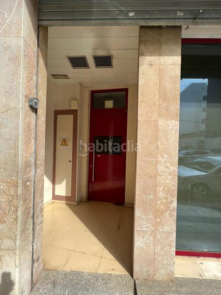 Foto c469b3d3-92a9-4abd-b5c7-748fb2bfa683. Location local commercial dans Temple Tortosa