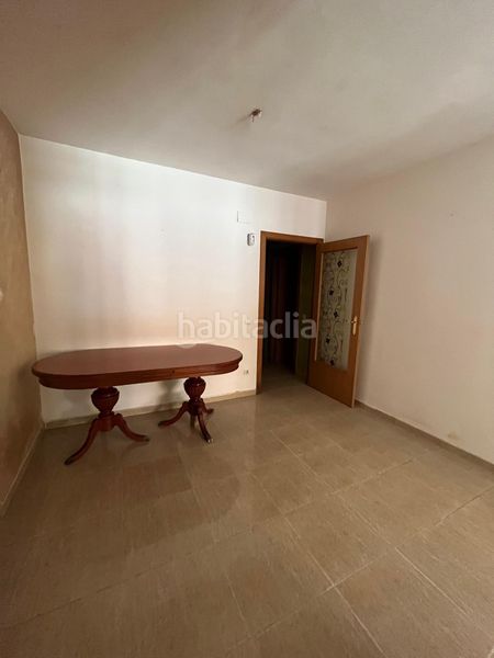 Foto 5c221a27-7efa-465b-a77d-3bf79649aa06. Planta baja piso y parquing en venta zona remolins en Tortosa