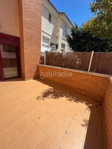 Foto c1aaf026-5b53-43b3-9e40-1064c86f493d. Planta baja piso y parquing en venta zona remolins en Tortosa