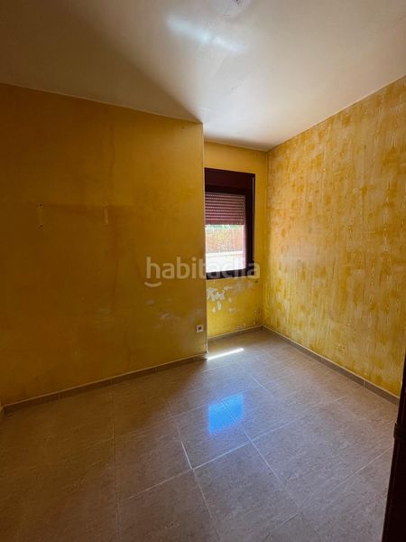 Foto cc21f1b5-d283-4499-b0cf-56db7a0e4eb6. Planta baja piso y parquing en venta zona remolins en Tortosa