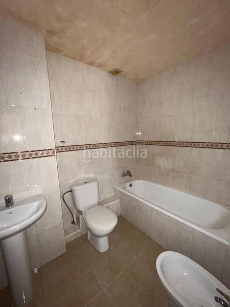 Foto d963c363-038a-4617-a402-7c93986b8163. Planta baja piso y parquing en venta zona remolins en Tortosa