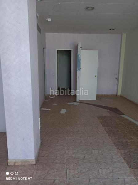 Foto 2789caa3-069f-4294-be2c-0209c3bca2aa. Lloguer local comercial a Ferreries Tortosa