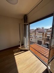 Appartement à Santa Bàrbara. Piso reformado y muy luminoso en santa bárbara tarragona