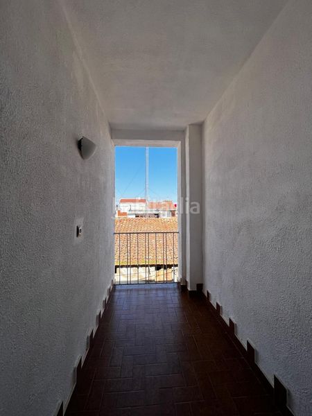 Foto bf86af8a-37ad-4b04-9628-586e23d94a7e. Pis a Santa Bàrbara