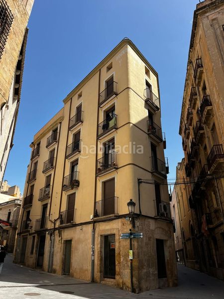 Foto fc2b6b85-33ee-43ed-947e-e98cfe8889a5. Pis a Centre Tortosa
