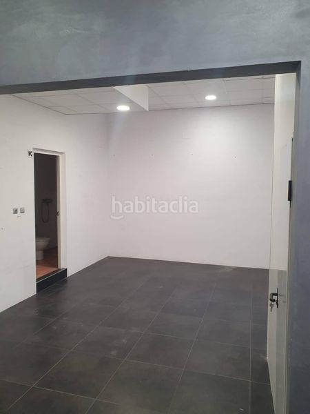 Foto 04b85bf2-bdfa-4c24-bc70-8d25e0177915. Lloguer local comercial a Temple Tortosa