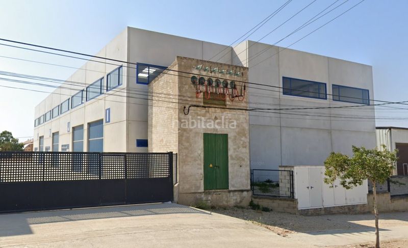 Foto 8efc138a-d5fb-46d1-ac40-7bf1b3b9a0d5. Rent industrial building in Centre Tortosa