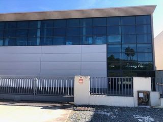 Miete Fabrikhalle in Urbanitzacions. Se alquila nave industrial en tortosa de 420m2