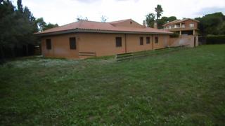 Chalet in Urbanitzacions. Magnifico chalet en venta, de una sola planta, en urbanizacin p