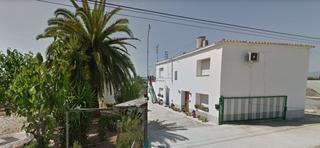 Casa en Urbanitzacions. Casa en venta, 6 habitaciones y dos baños, con parcela de 4130 m