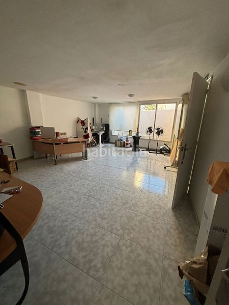 Foto b942483e-6631-4087-941b-b071310edb25. Local comercial a Instituts-Universitat Lleida