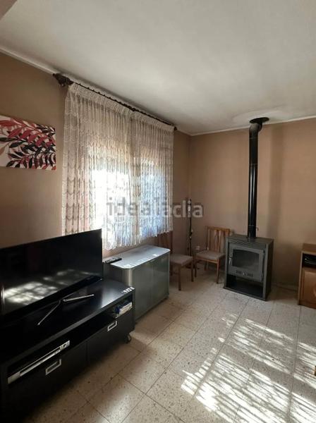 Foto e90d2272-258b-473d-9657-e39c4ee563a4. Country house in La Caparrella Lleida