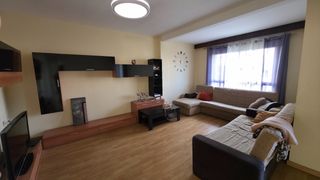 Pis a Carrer Acadèmia