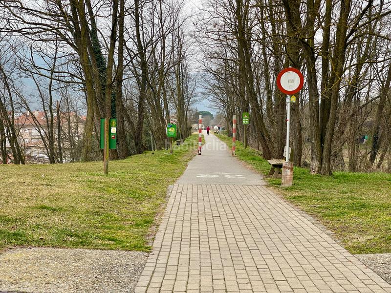 Foto 06a994ff-82b3-4891-aa41-8987df929680. Casa pareada casa de 171 m2 a en Sant Joan de les Abadesses