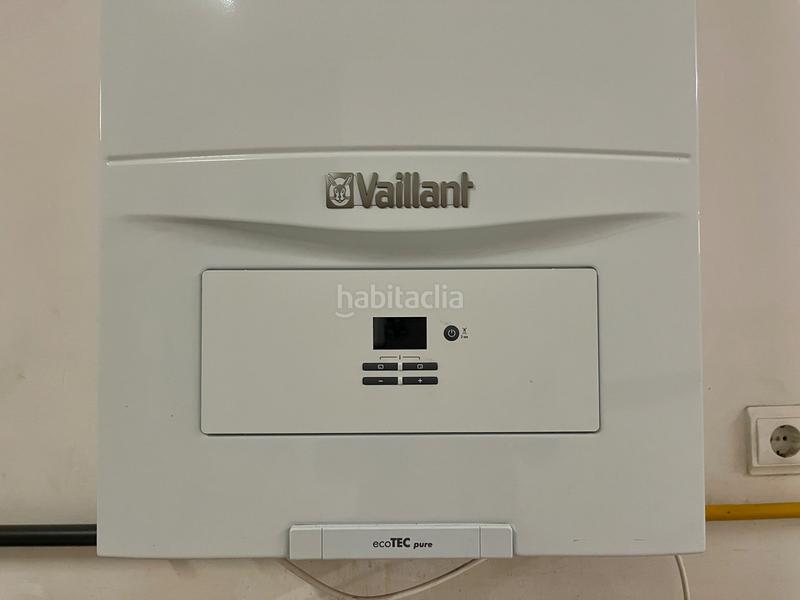 Foto 0be8460d-2736-4fbd-b90d-eb3dc9505581. Casa pareada casa de 171 m2 a en Sant Joan de les Abadesses