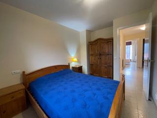 Casa aparellada  Carrer del ferrocarril. Casa de 171 m2 a sant joan de les abadesses