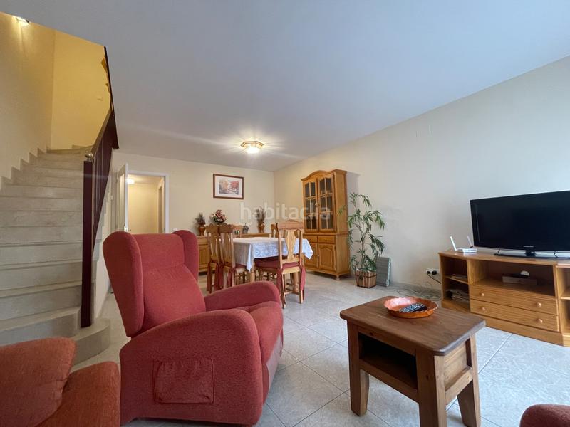 Foto b8be8f0b-844a-4bf7-87ad-a5e149aca045. Casa pareada casa de 171 m2 a en Sant Joan de les Abadesses