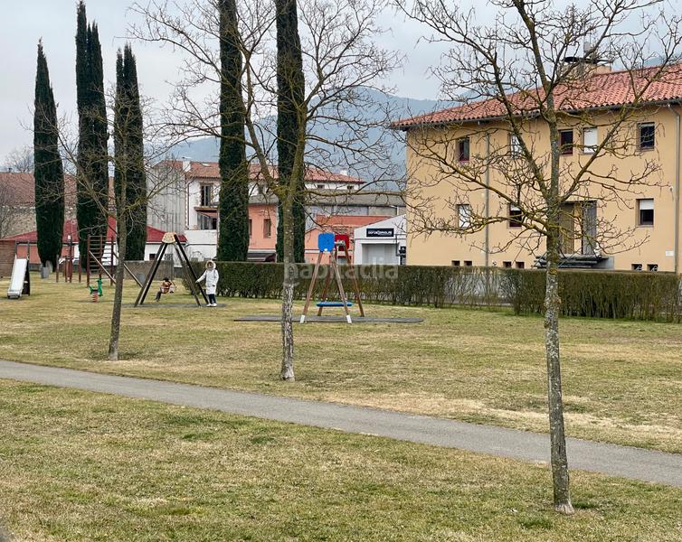 Foto bcb85c5c-6e18-4e61-8bb3-e79d51c3e2b4. Casa pareada casa de 171 m2 a en Sant Joan de les Abadesses