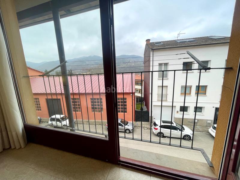 Foto d7dc1d49-fee2-4f74-8b64-d6c822e9e7ac. Casa pareada casa de 171 m2 a en Sant Joan de les Abadesses