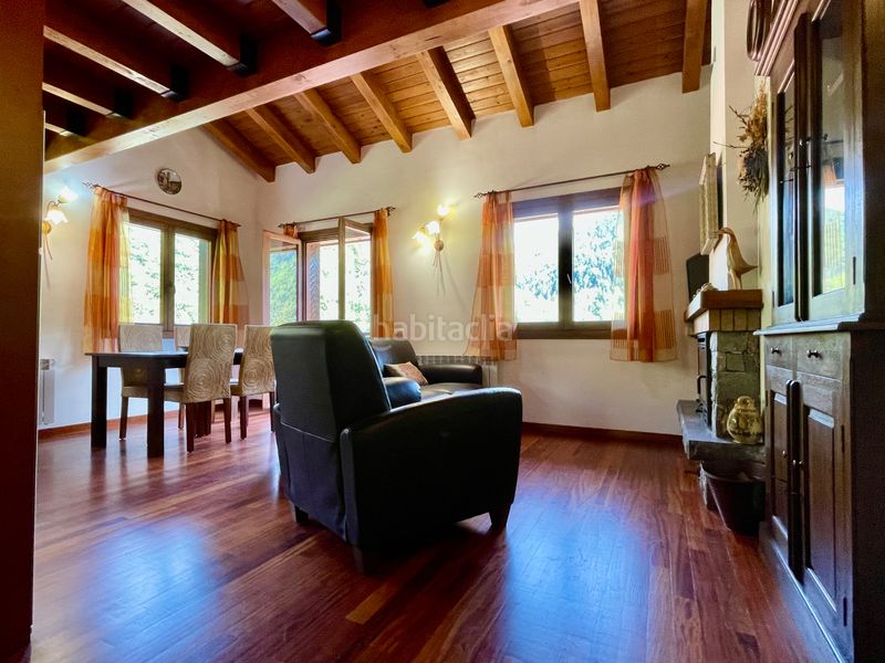 Foto 40ce0c21-e0f5-4d2c-9633-d4db67e46c8f. Duplex con camino riscaldamento parcheggio in Setcases