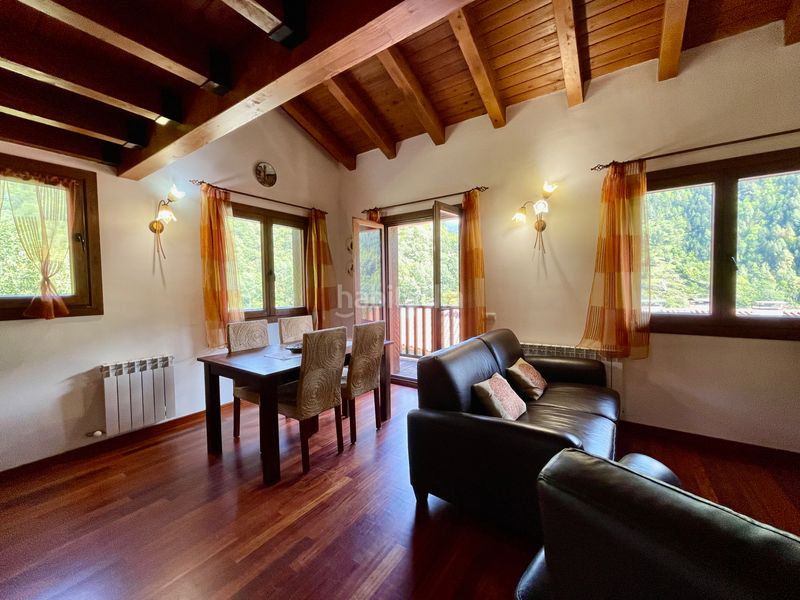 Foto 4ee457a2-1852-4a24-9179-9a312bc5848f. Duplex con camino riscaldamento parcheggio in Setcases
