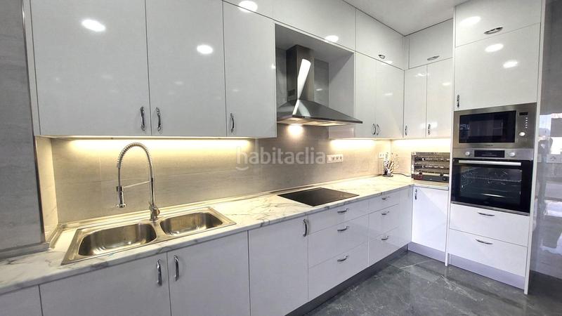 Foto 631dc699-84e4-4591-900c-6eefd71c4941. Dúplex amb calefacció aparcament piscina a Los Barreros - Cuatro Santos Cartagena