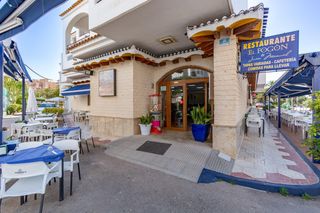 Local Comercial en Veneziola. Se vende restaurante el fog�n de juan manuel en la manga del mar