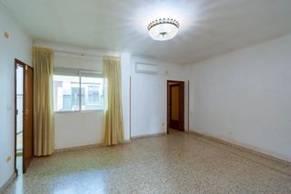 Casa aparellada a Los Dolores