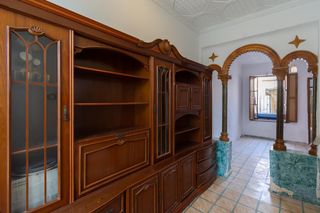Haus in Cortes-Huertas. Casa con patio y almacén con doble acceso de entradas en san ant