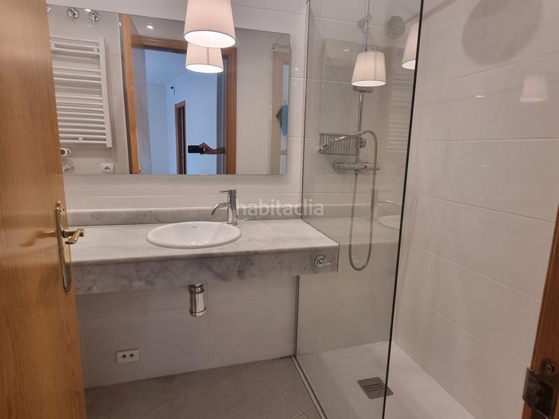 Foto 925f75e4-65d8-4bdb-bef5-b03f86f7ca3b. Flat in plaça josep irla i bosch 22 in Eixample Sud-Migdia Girona