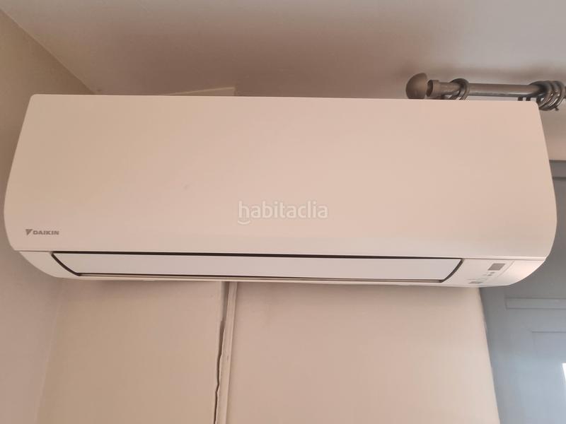 Foto c3580f54-89ad-49cd-832a-73d9566e53c0. Flat in plaça josep irla i bosch 22 in Eixample Sud-Migdia Girona