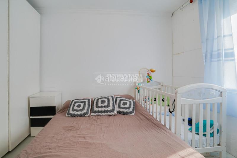 Foto f8b781c8-c5ee-4abb-9d1b-bffdc9c9ad67. Piso  en venta en Mercat Rubí