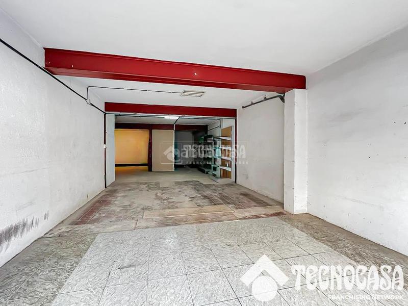 Foto dcd2d777-c7ac-4c7d-a26f-64073a2bf639. Lloguer local comercial a Mercat Rubí